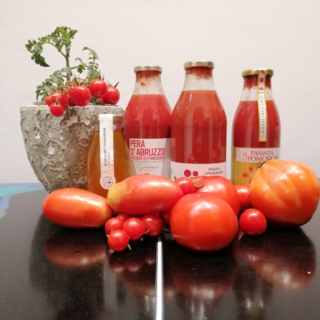 Agosto tempo di conserve di Pomodoro